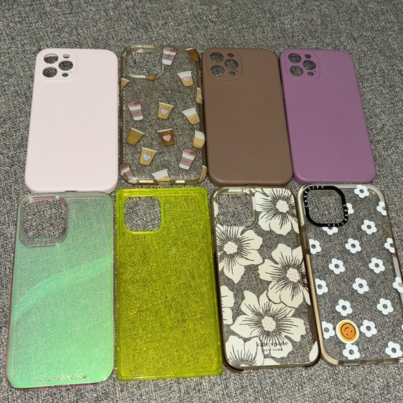 𝐢𝐏𝐡𝐨𝐧𝐞 𝟏𝟐 𝐏𝐫𝐨 𝐌𝐚𝐱 - Picture 2 of 11